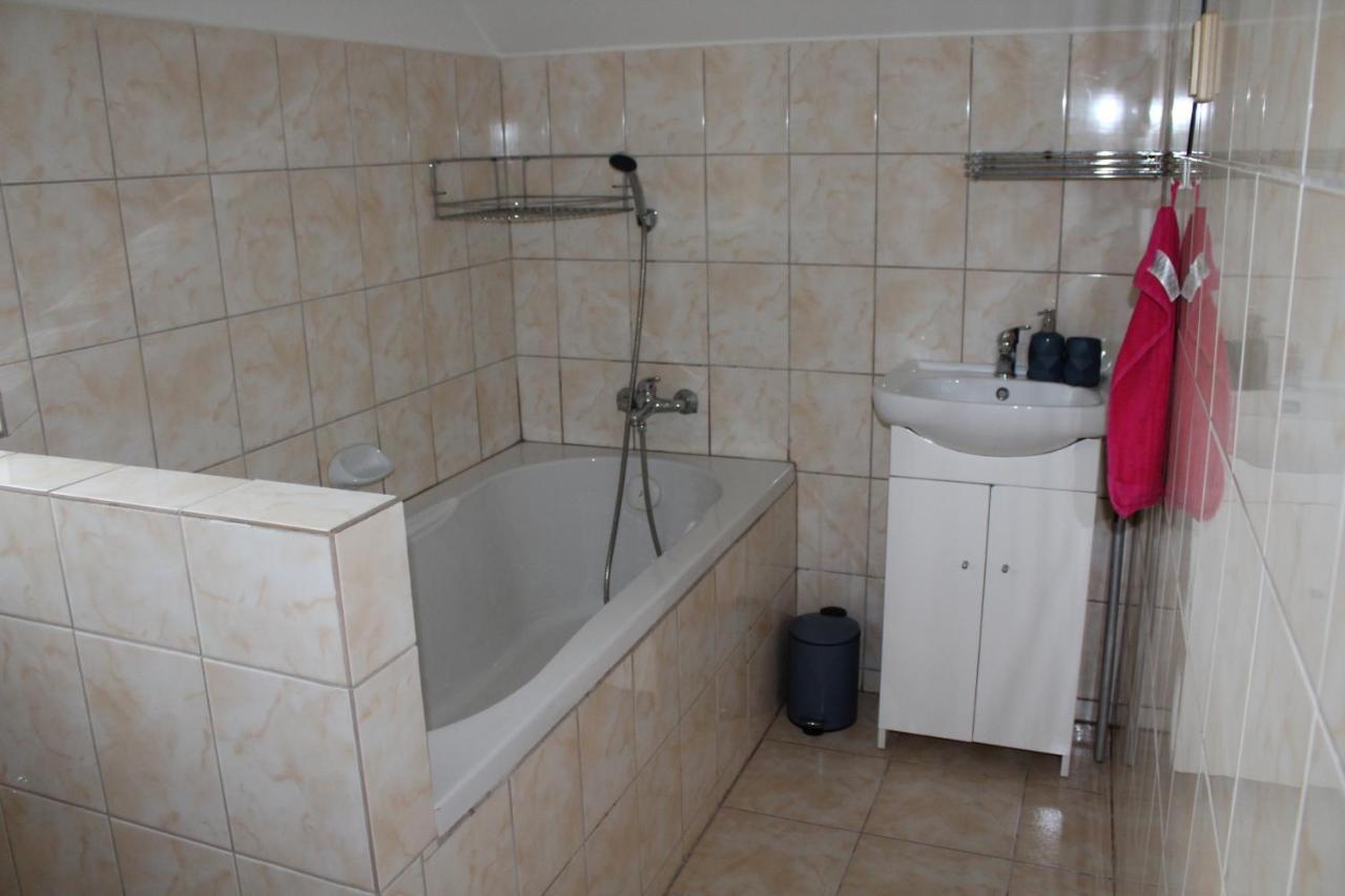 Apartman Rapotin, Jesenicka 296, 3Km Od Termalniho Parku Velke Losiny Kültér fotó